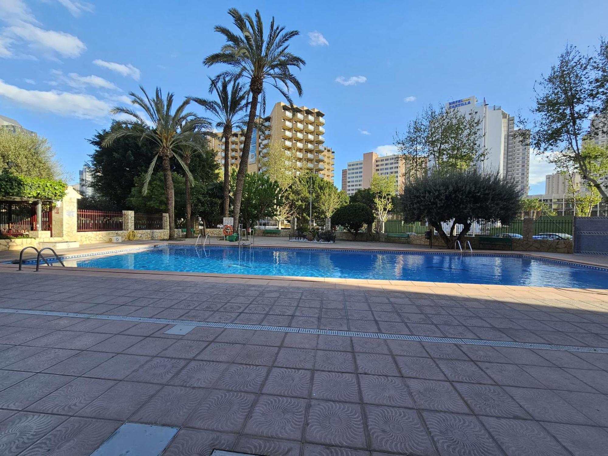 Apartamento Moby Dick If Бенидорм Екстериор снимка